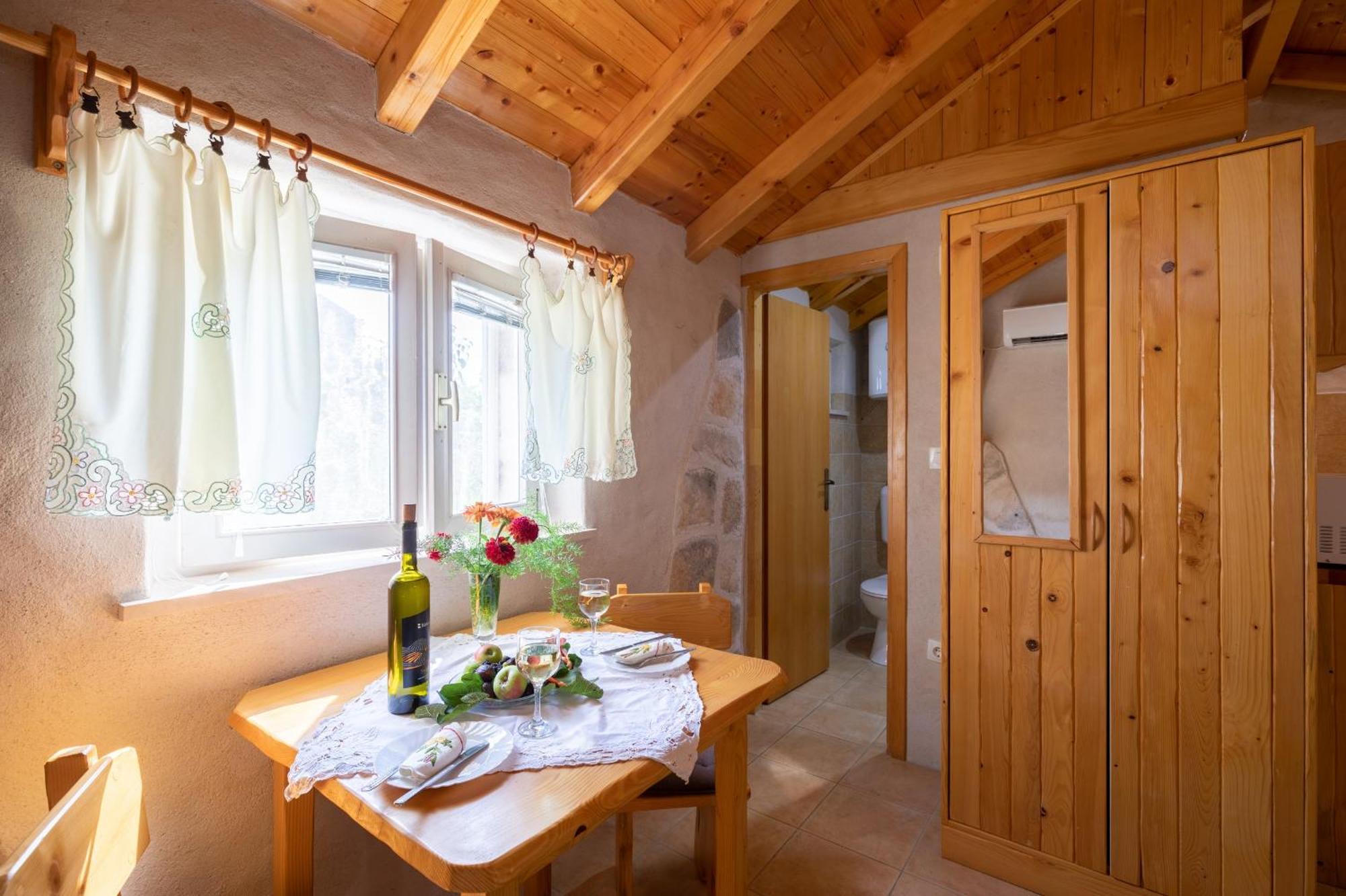 Stone House Harmony Leilighet Zrnovo Eksteriør bilde